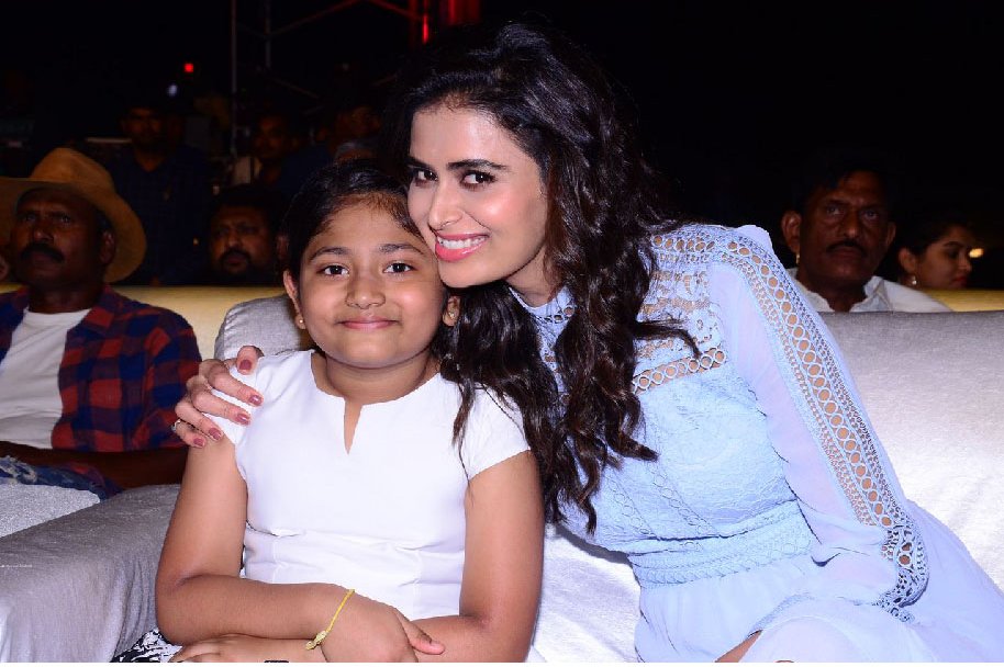 Maharshi-Movie-Pre-Release-Event